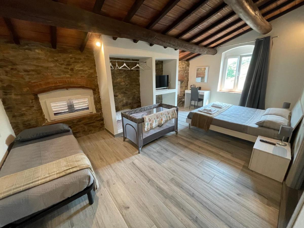 Rent Iacopo Capannori
